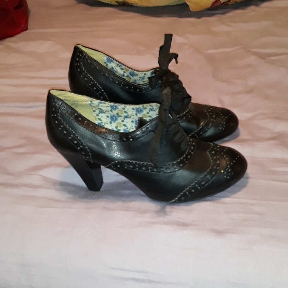 American Eagle Booties